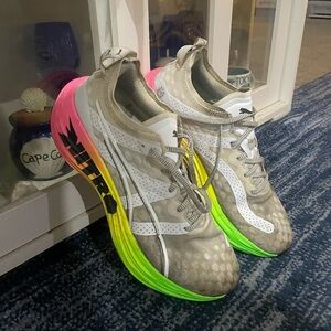 Puma Men’s foreverrun 1 running shoes Gray and Multicolor Athletic Shoes